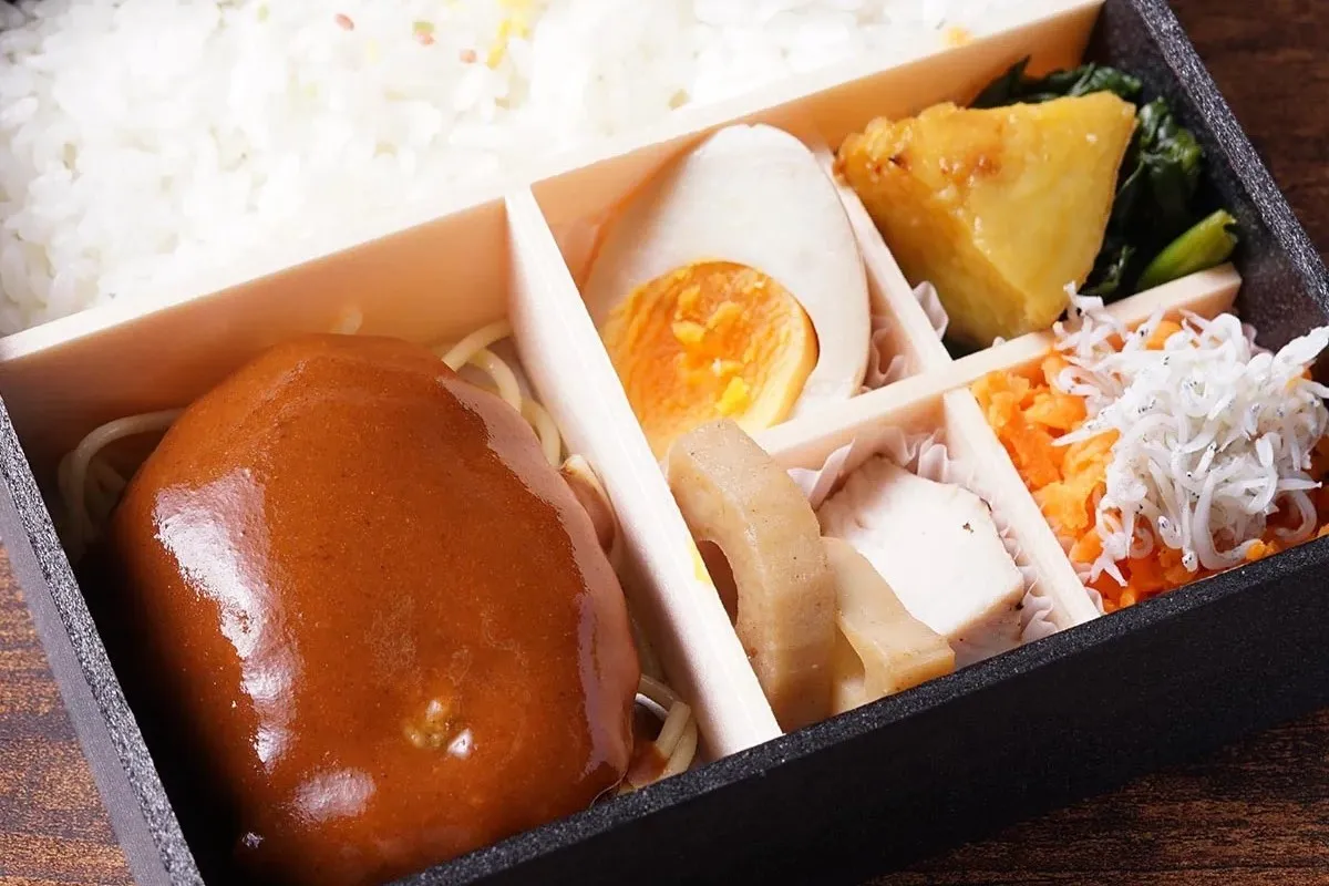 高級感あふれる食事